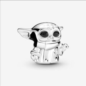 PANDORA The Child Star Wars Charm